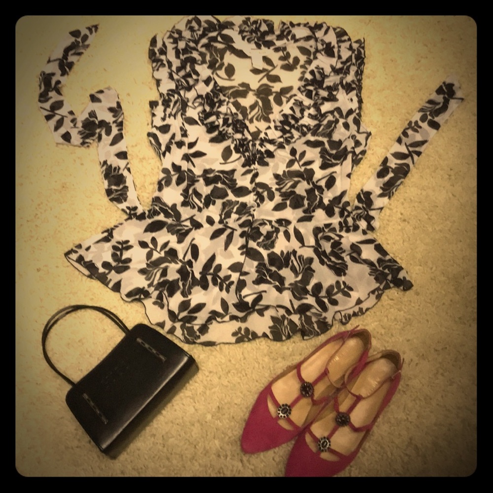 White House Black Market ruffled shear top ONLY